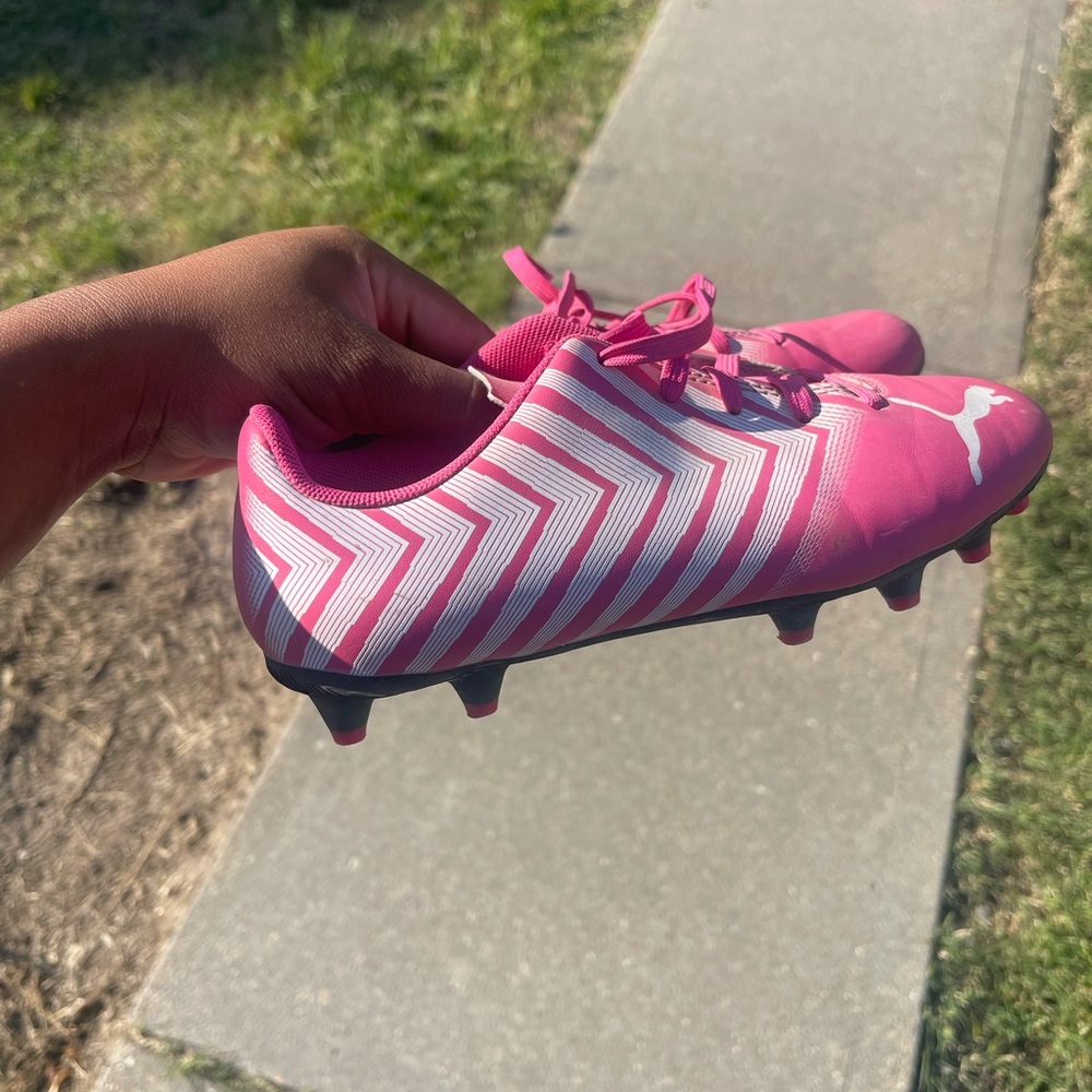 Kids—Puma Pink Soccer Cleats